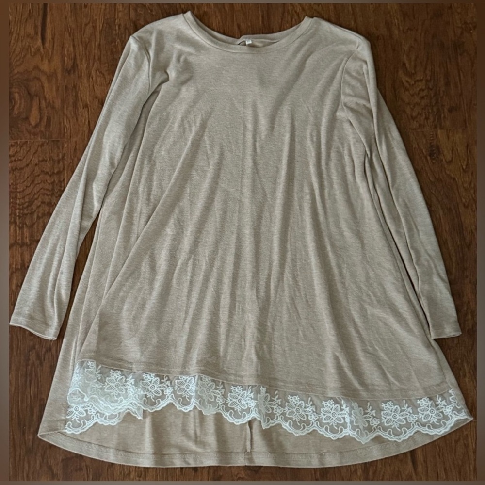 Women’s Long Sleeve Top with Lace Hem
